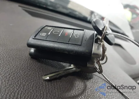 2011 Cadillac Dts Premium Collection z USA, uszkodzony, nr VIN 1G6KH5E69BU108644